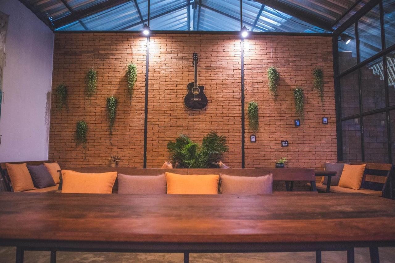 Home At 9 San Klang Екстериор снимка